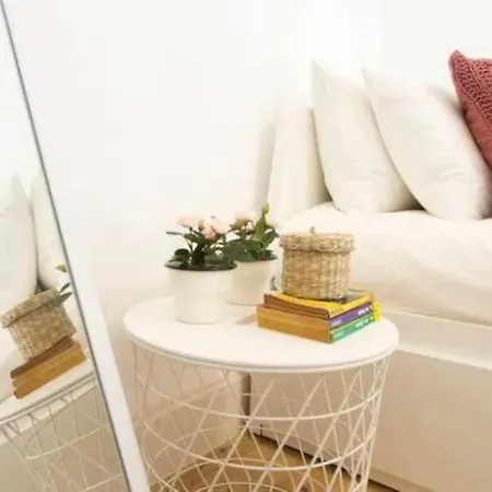 Moeda '60 - Second Floor Апартаменты *