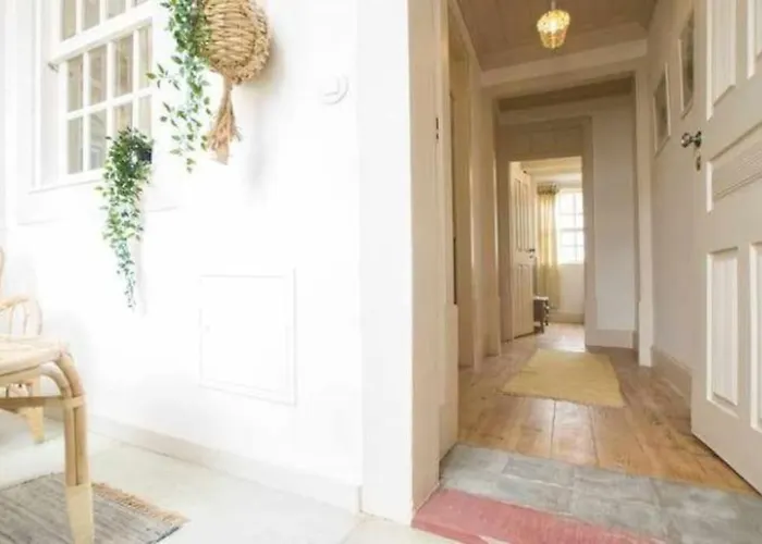 Moeda '60 - Second Floor *